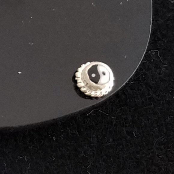YIN YANG inlay Sterling Silver tiny round EARRINGS - Picture 1 of 9